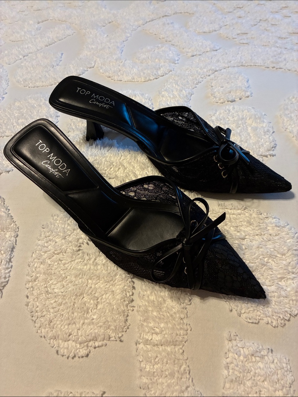 Top Moda Black Lace Pointy Toe Dress Heels